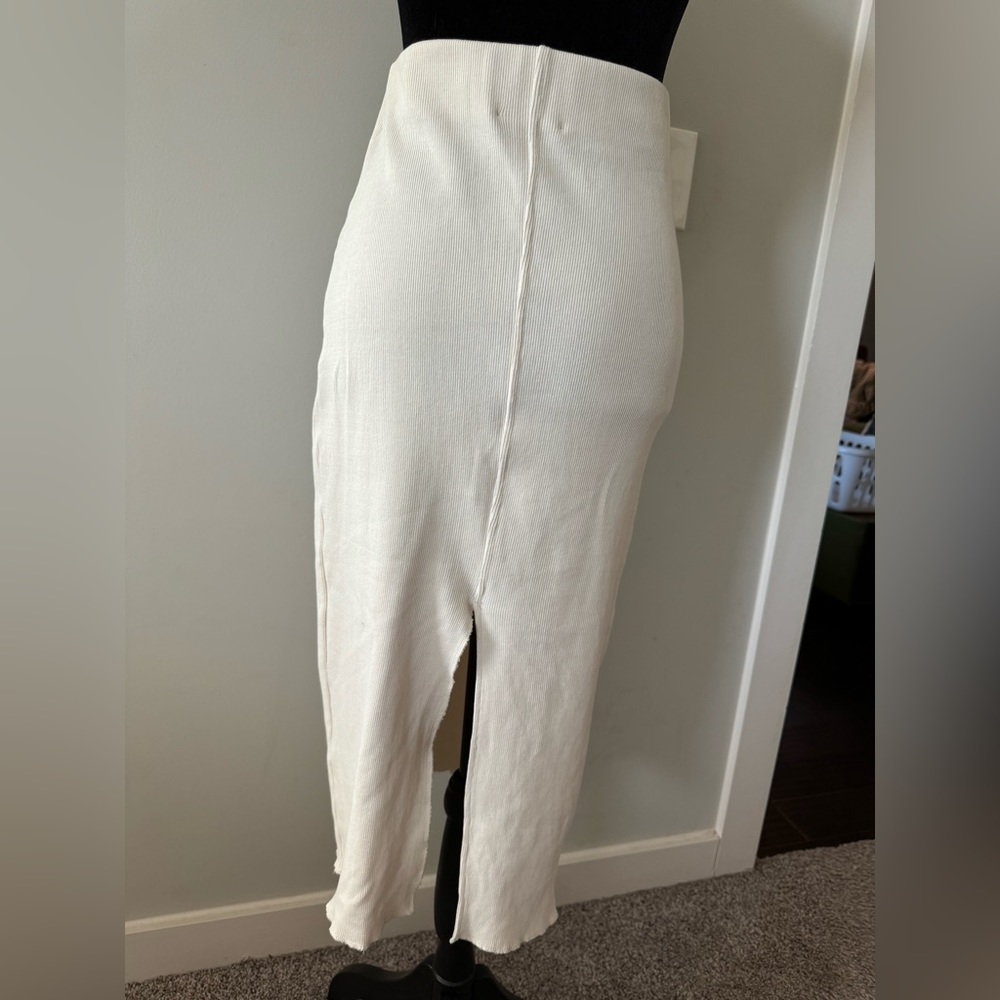 Zara Ribbed Midi Skirt - Picture 5 of 7